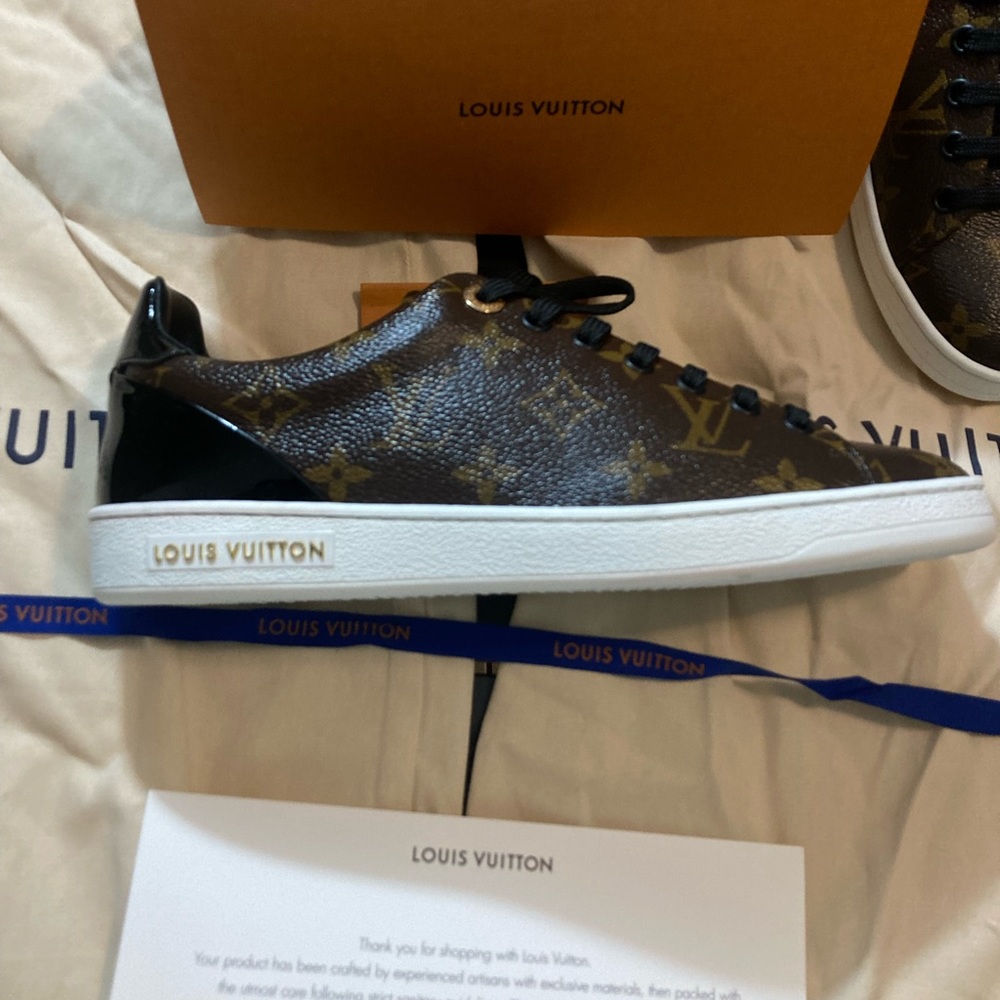Louis Vuitton - Picture 4 of 10